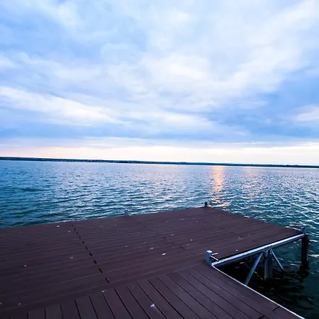 Sunset Daire Mamaia