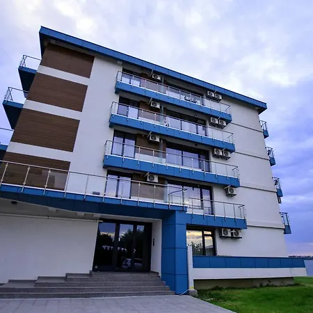 Sunset Daire Mamaia