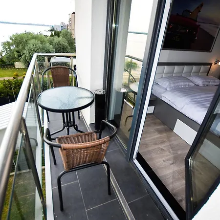 Sunset Daire